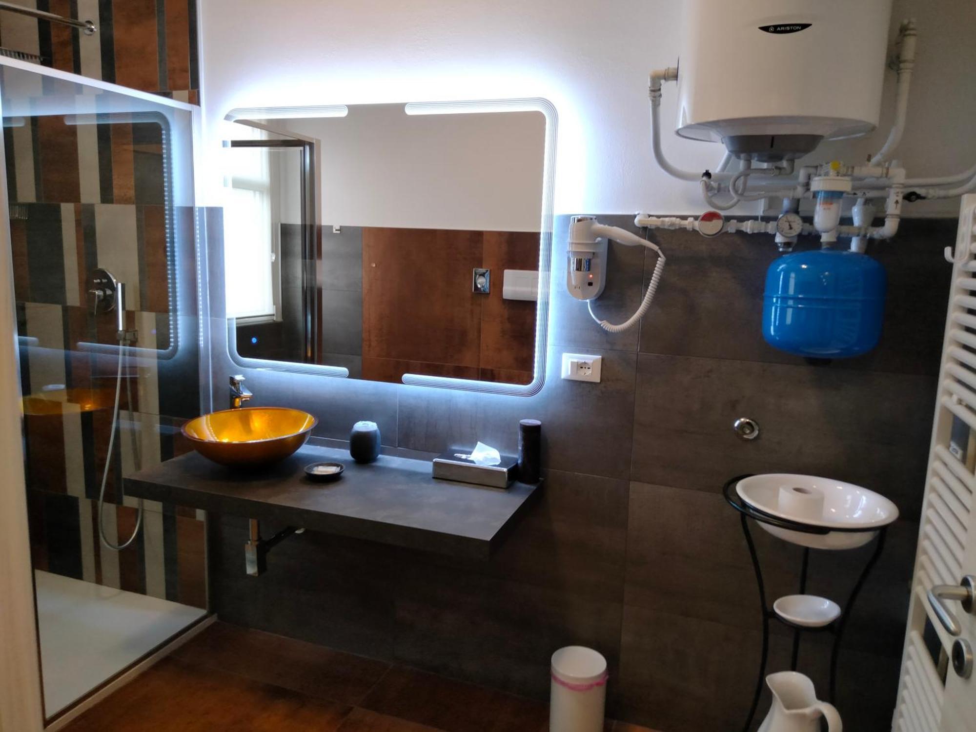 Bed End Breakfast Mary'S Tower Otel Bolonya Oda fotoğraf